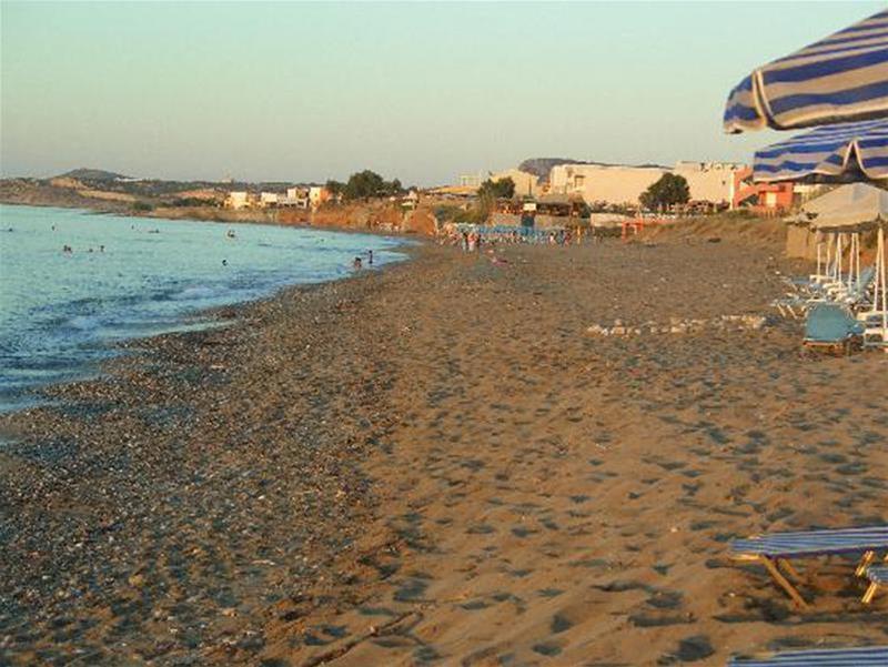 Danaos Beach Apartments Sfáka Exterior foto